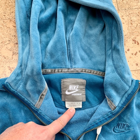 🌼3/$30 Nike Velour Hoodie - Picture 2 of 4